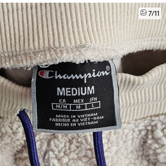 Nike Red Hoodie and Champion White Shorts Set - Picture 10 of 13